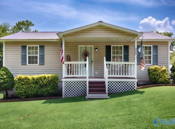 215 Dusty Drive SW, Arab, AL 35016