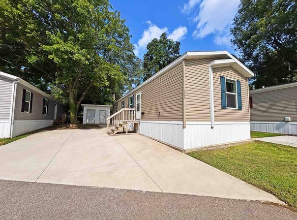 7055 Quarry Rd., Amherst, OH 44001