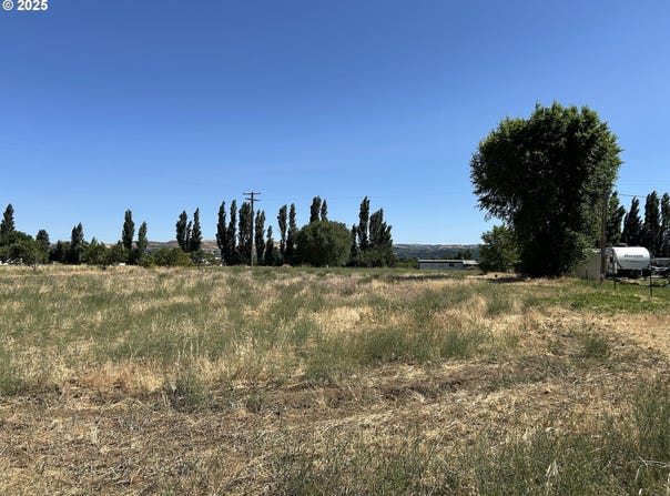 Lot 1 Lucerne LN, Dallesport, WA 98617