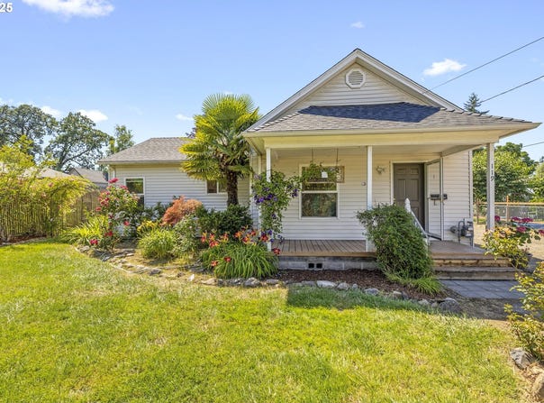 119 N HARRISON ST, Newberg, OR 97132