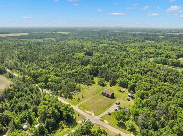 1751 BUTTERCUP AVENUE, Arkdale, WI 54613