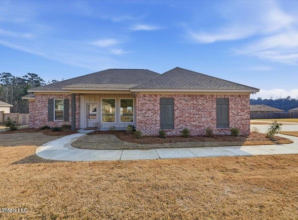 207 NW Dolly Lane, Magee, MS 39111