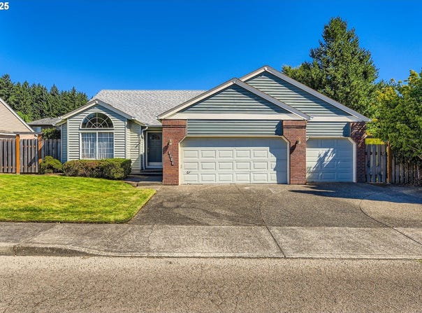 1552 NE 19TH LOOP, Canby, OR 97013