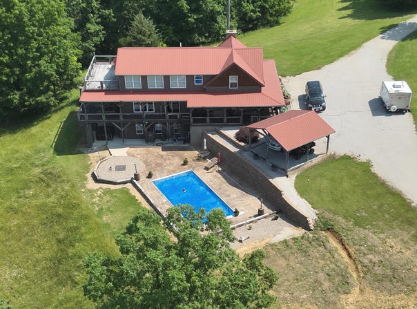 139 Old Pinhook Rd., Mt. Olivet, KY 41064