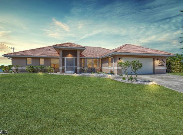 814 NW 11th Place, Cape Coral, FL 33993