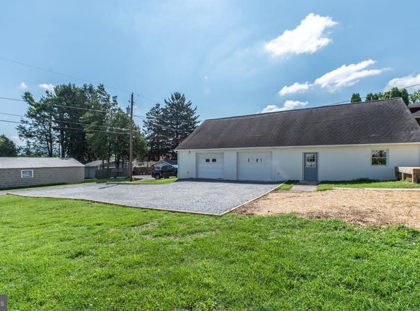 219 PERSHING BOULEVARD, READING, PA 19607
