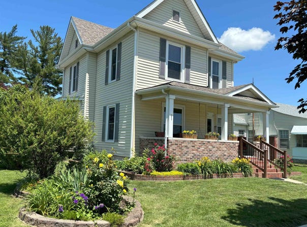921 Brook Street, Mitchell, IN 47446