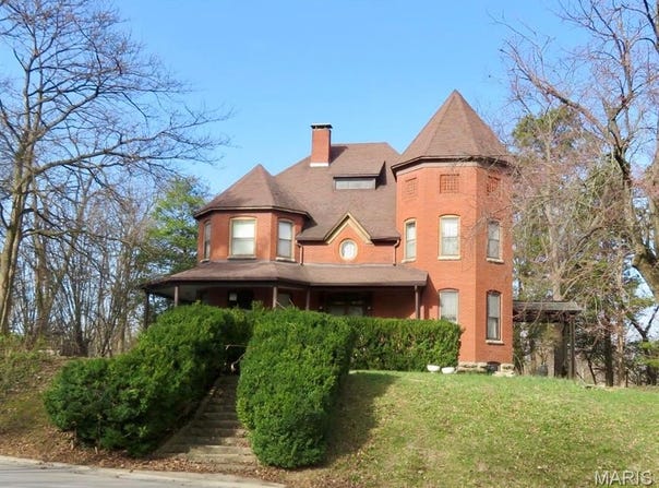 1312 Old Trenton Road, Highland, IL 62249