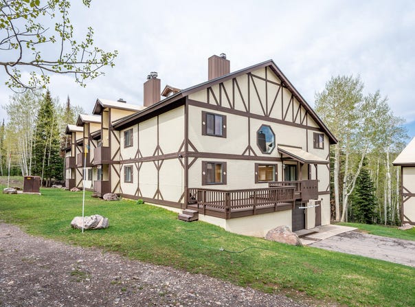 102 S Alpine Ln, Brian Head, UT 84719