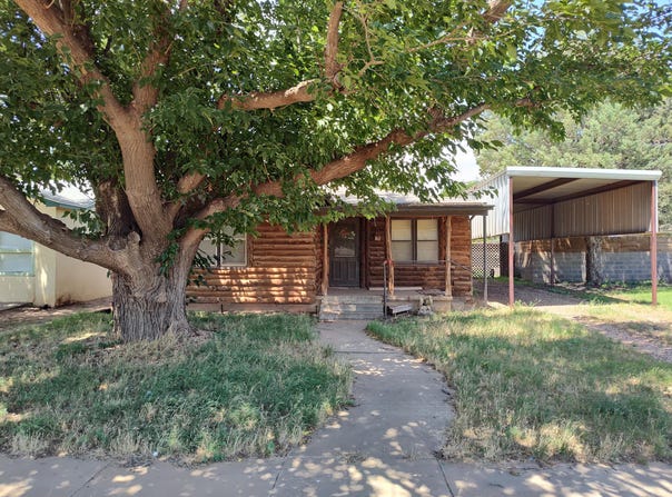 925 S 18th Street, Slaton, TX 79364