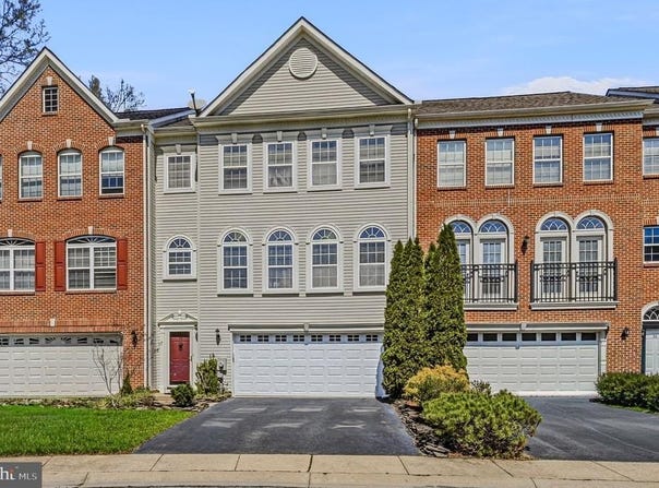 13 LAUREL WAY, BEAR, DE 19701