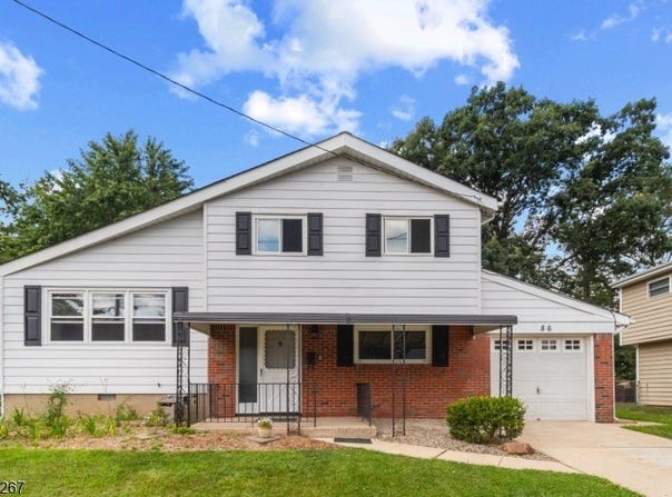 86 Mark Twain Dr, Hamilton Twp., NJ 08690-2155