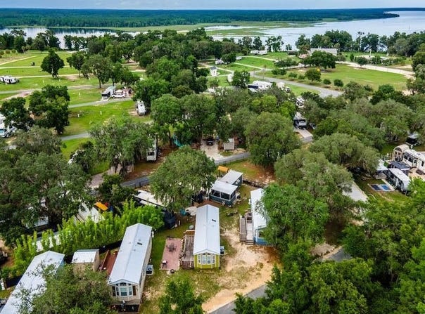 15991 NE 243RD PLACE Road, FORT MC COY, FL 32134