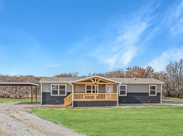 112 Draven Drive, Springtown, TX 76082