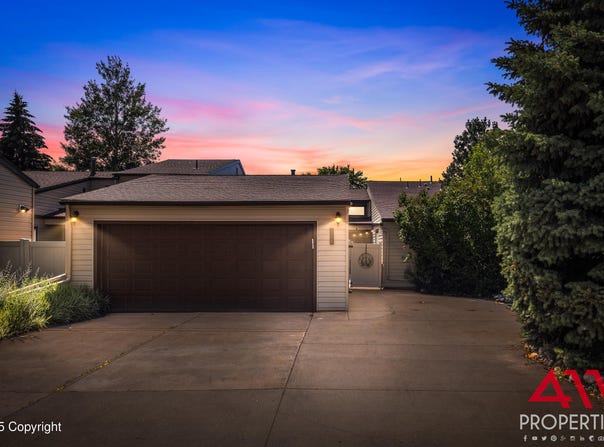 908 Woodland Ave -, Gillette, WY 82716