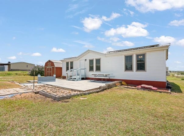 9309 Kansas Street, Joshua, TX 76058