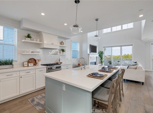 1524 Wollacott Street, Redondo Beach, CA 90278