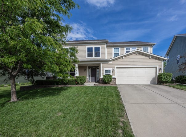 15710 Chapel Park Drive E, Noblesville, IN 46060