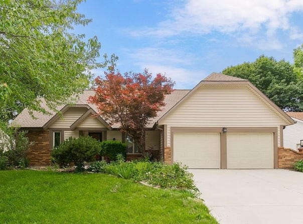 332 N Cherry Street, Gardner, KS 66030