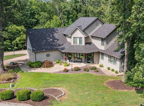 2006 Northwoods Place, Mt Vernon, IL 62864