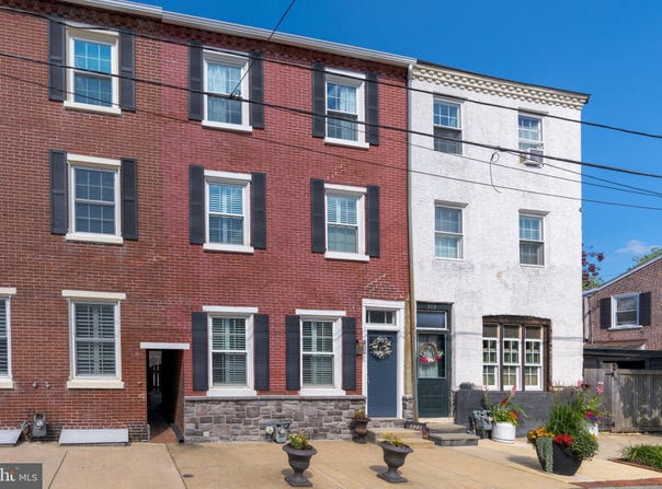 321 N DARLINGTON STREET, WEST CHESTER, PA 19380