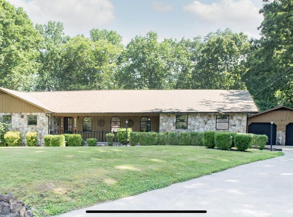 146 Lake Hills Drive, Oak Ridge, TN 37830