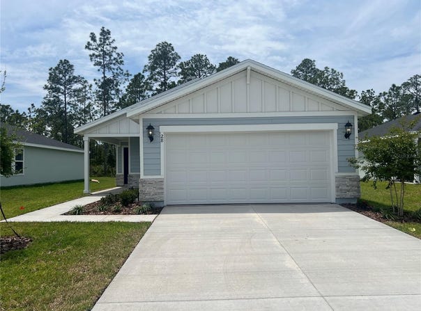 28 DERBYSHIRE DRIVE, PALM COAST, FL 32164