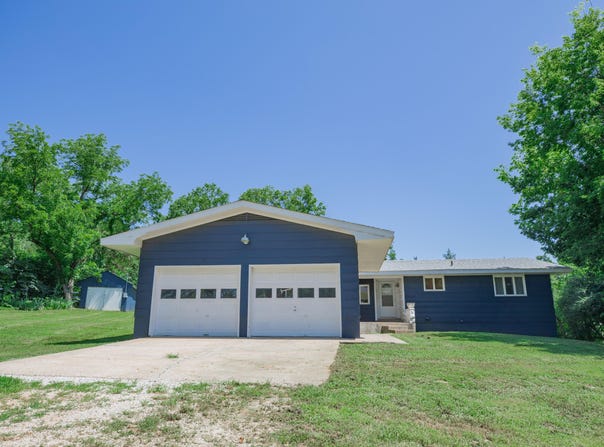619 Route H, Greenfield, MO 65661