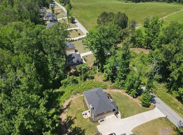 165 6th Street, Auburn, GA 30011