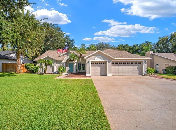 3912 APPLETREE Drive, VALRICO, FL 33594