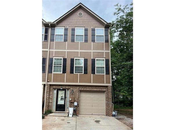 1462 Knights Trail, Stone Mountain, GA 30083