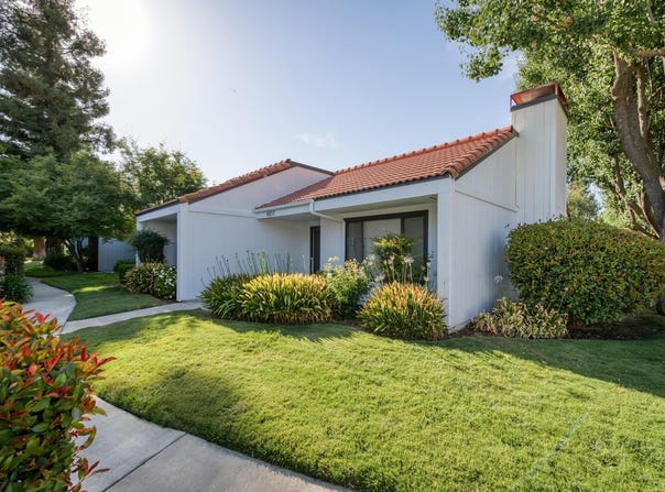 4837 Hulbert Avenue N, Fresno, CA 93705