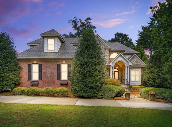 2611 Village Manor Way, Raleigh, NC 27614