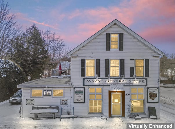 506 Main Street, Wayne, ME 04284