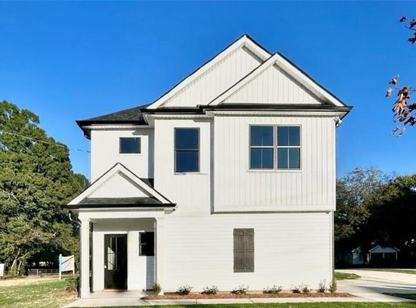 12 Confederate Street NW, Cartersville, GA 30121