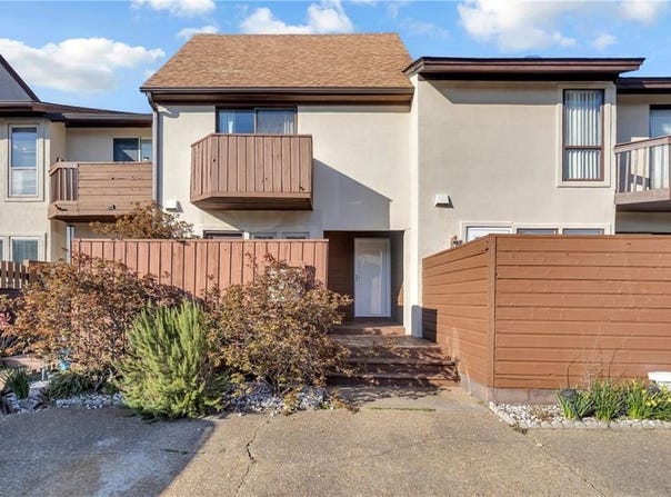 71 Waters Edge Circle, Hampton, VA 23669