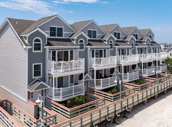 1520 Yacht, Cape May, NJ 08204