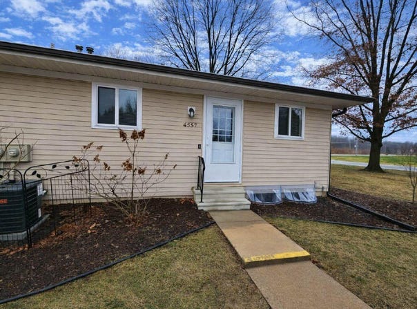 4557 Westbrook Drive, Jackson, MI 49201