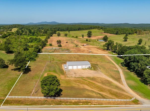 333 216 Highway, Houston, AR 72070