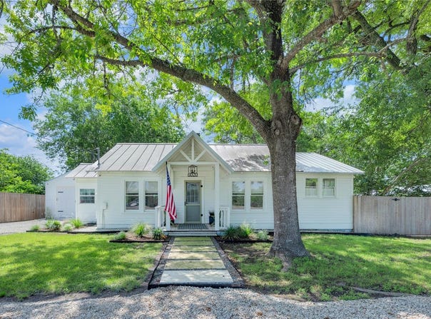 6020 Texas 159 Highway, La Grange, TX 78945