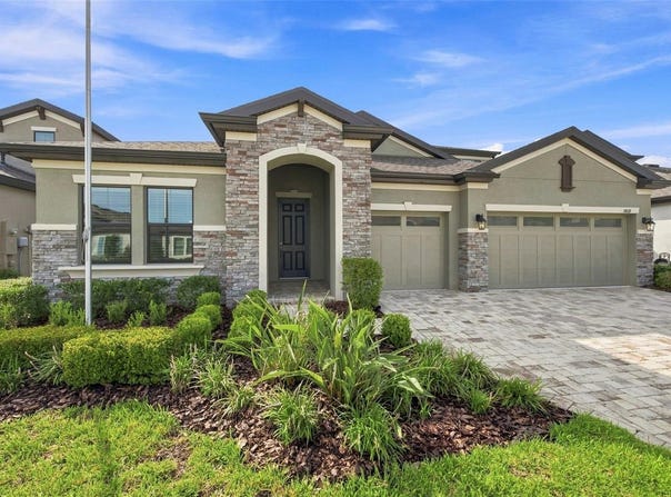 14519 WOODLAND SPUR Drive, LITHIA, FL 33547