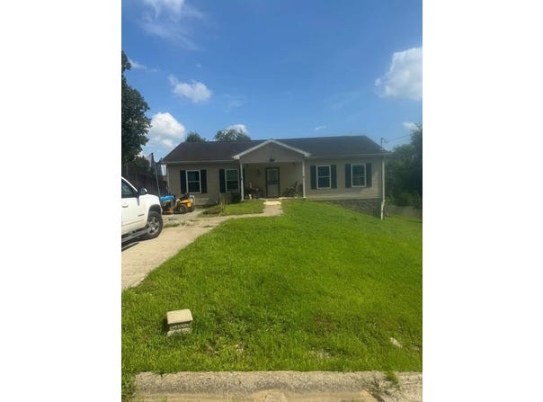 108 Ricedale Circle, Drakesboro, KY 42337