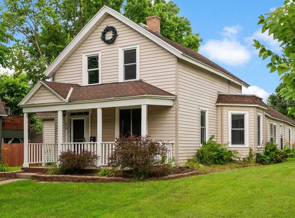 415 E Cook Street, Portage, WI 53901
