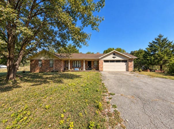 10113 Kentucky 92, Monticello, KY 42633