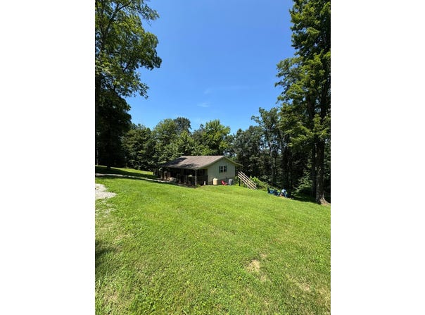 34534 Hunters Ridge Drive W, Logan, OH 43138