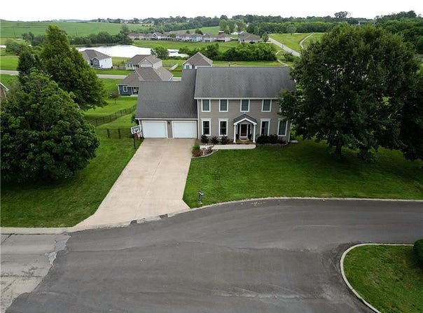 1502 Brookdale Drive, Atchison, KS 66002