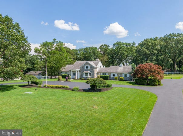 558 BROWNSVILLE Road, SINKING SPRING, PA 19608