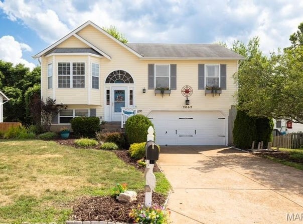 2062 Birchwood Drive, Barnhart, MO 63012