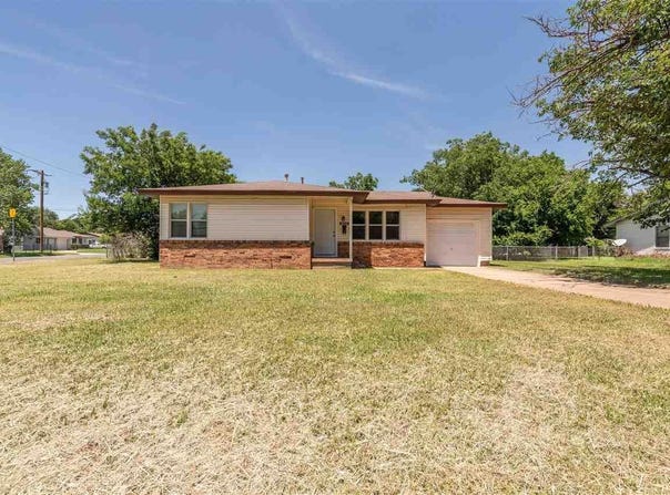 408 PEACH STREET, Burkburnett, TX 76354