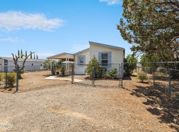 20583 E CONESTOGA Drive, Mayer, AZ 86333